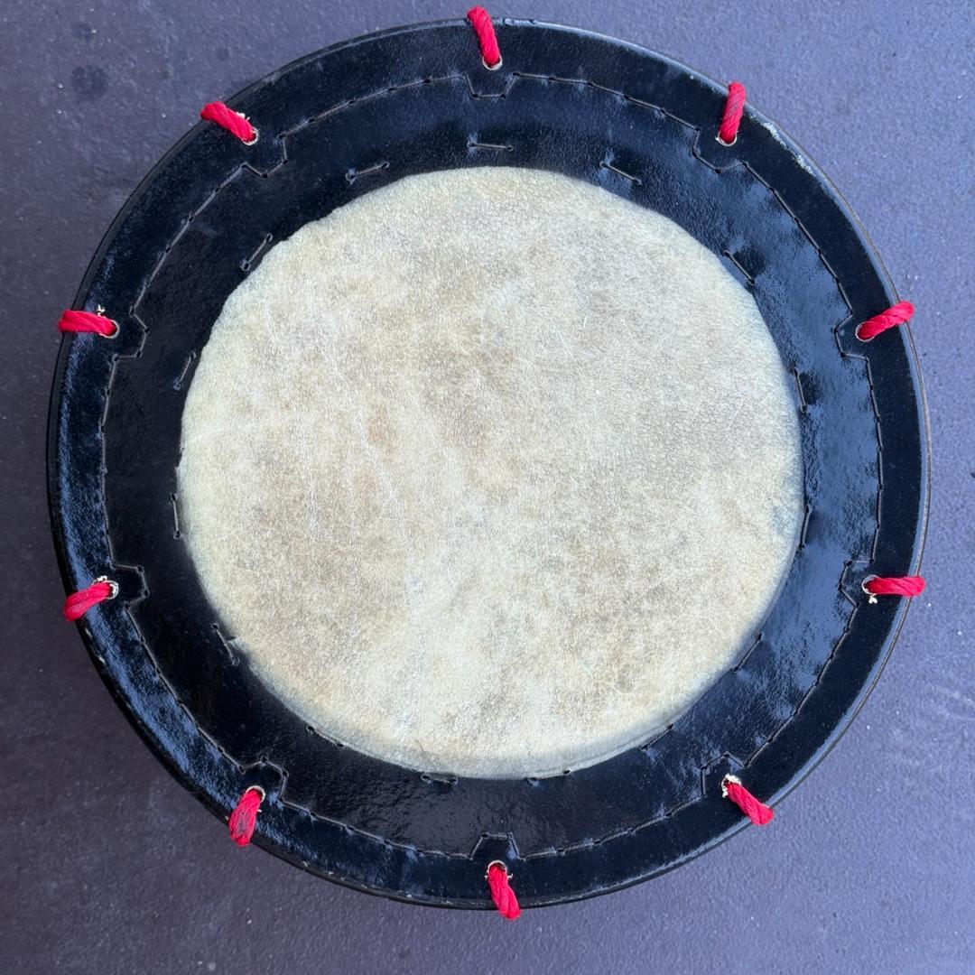 【新品・未使用】　牛革　和太鼓 締め太鼓・バチ付き・台付き