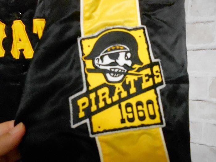 MLB パイレーツ クーパーズタウン G-Ⅲ 中綿入り ナイロン スタジャン