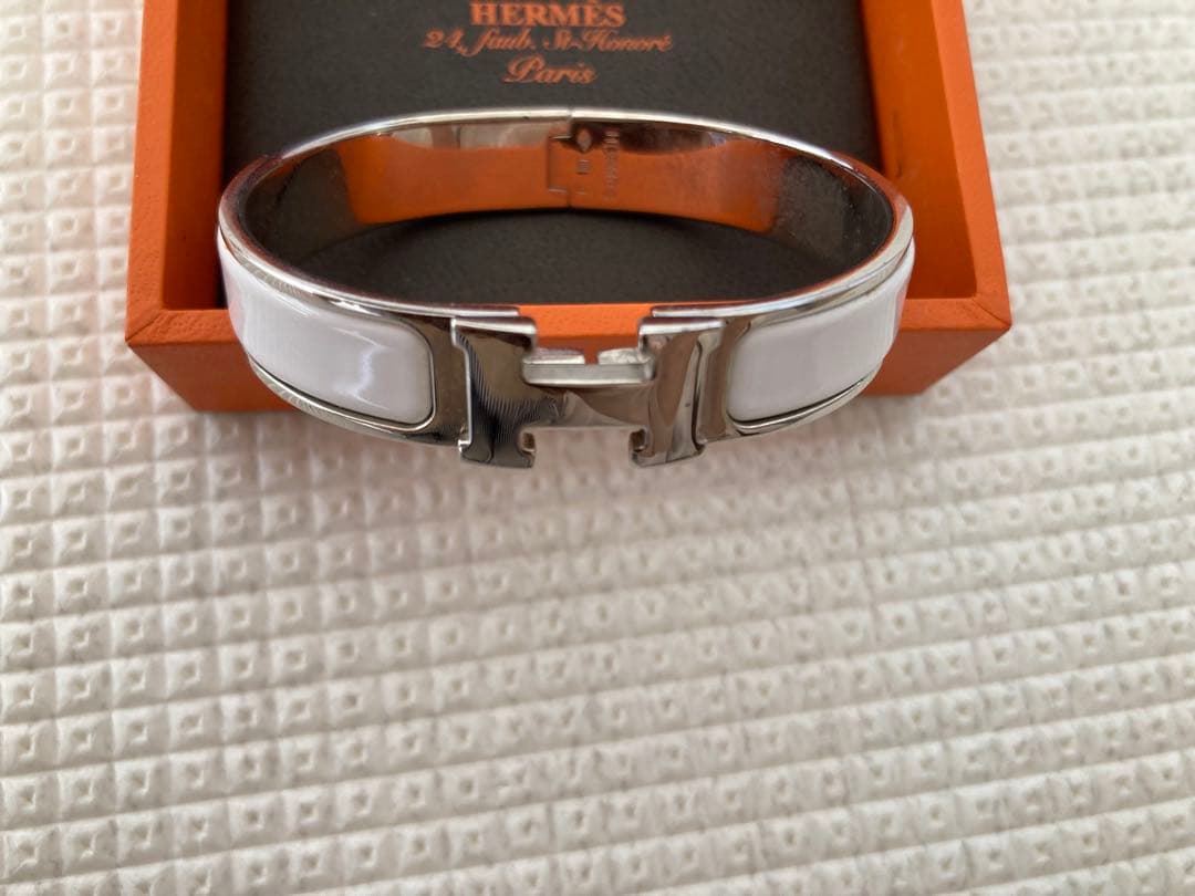 HERMES ホワイト×シルバー バングル