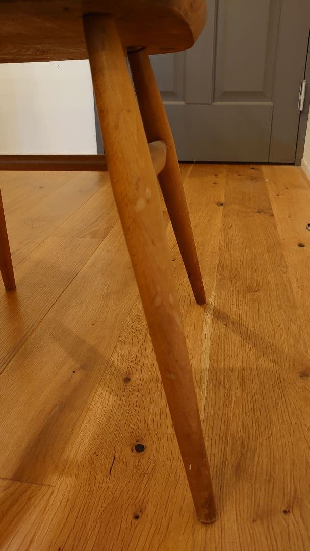 アーコール　フープバックチェア