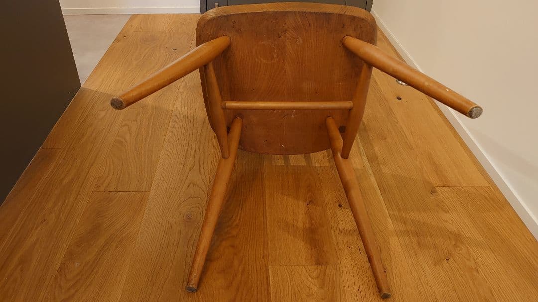 アーコール　フープバックチェア