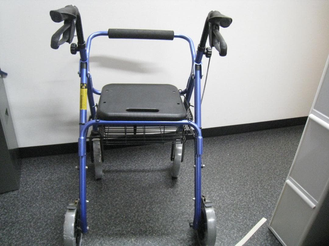 ハッピーⅡ NB 竹虎 歩行器 介護用品 ブルーメタリック バスケット付き