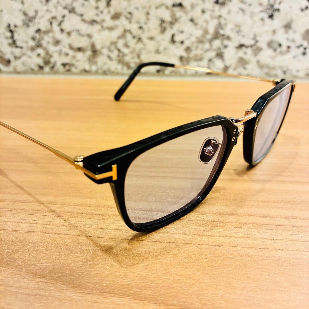 美品 TOM FORD サングラス TF5862-D-B 001 トムフォード