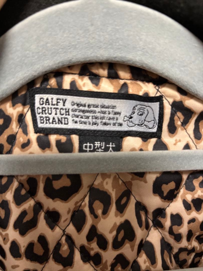 GALFY CRUTCH BRAND スタジャン チャカパッチ　中型犬
