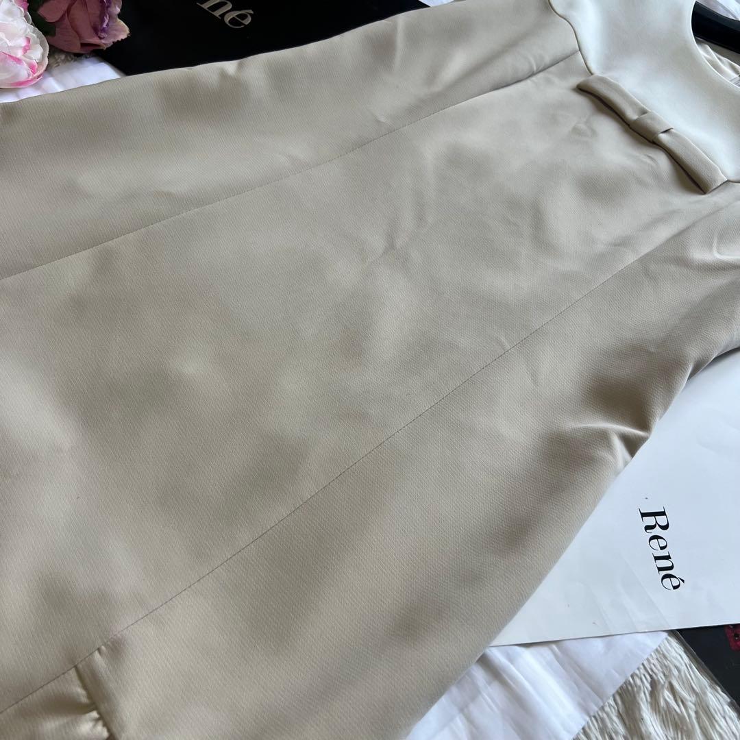 【美品】Rene 膝丈ワンピース ホワイト ベージュ バイカラー 36 リボン