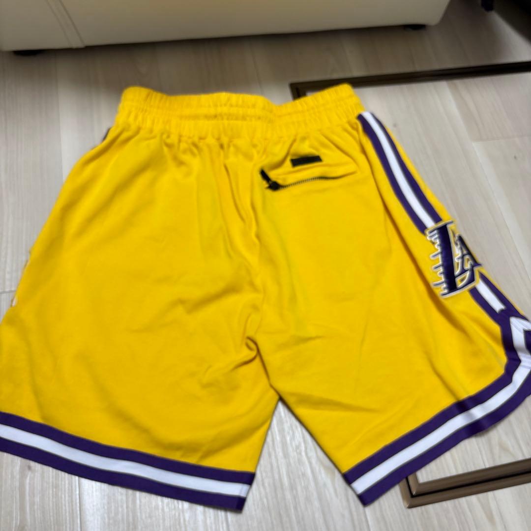 Los Angeles Lakers バスケットボールパンツ Lサイズ
