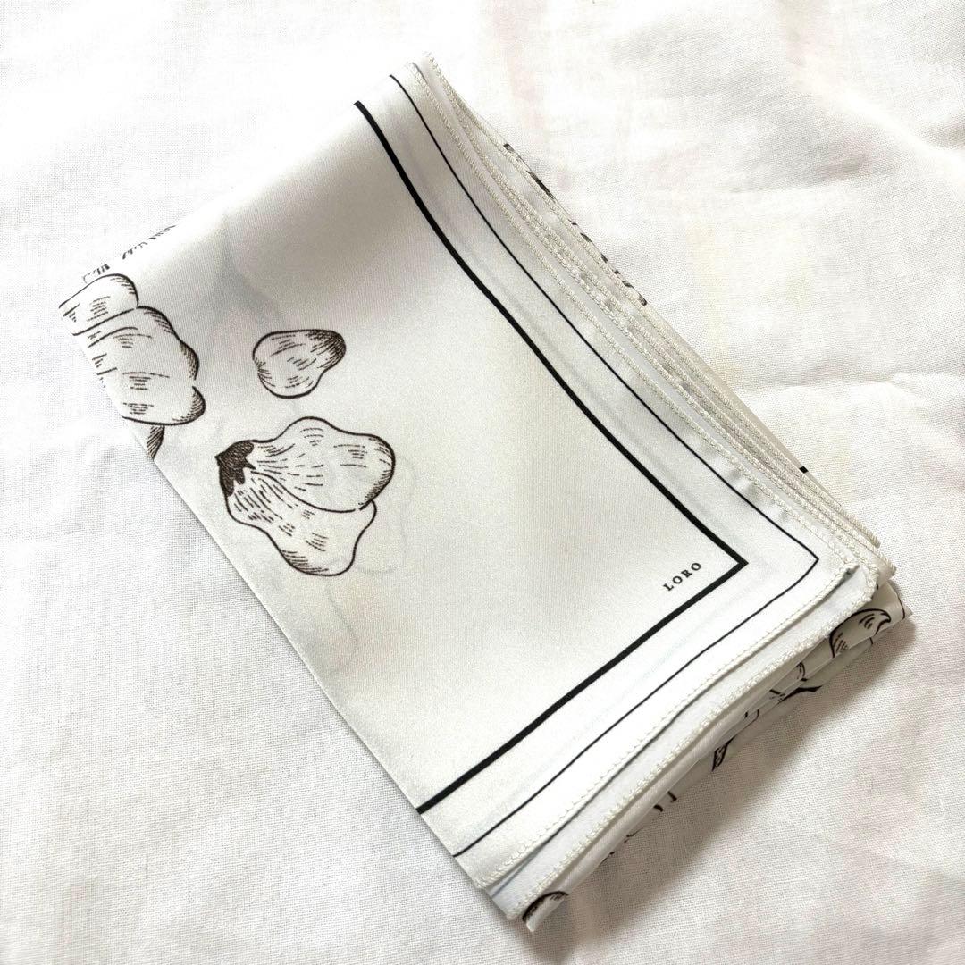 LORO オリジナルノベルティースカーフ