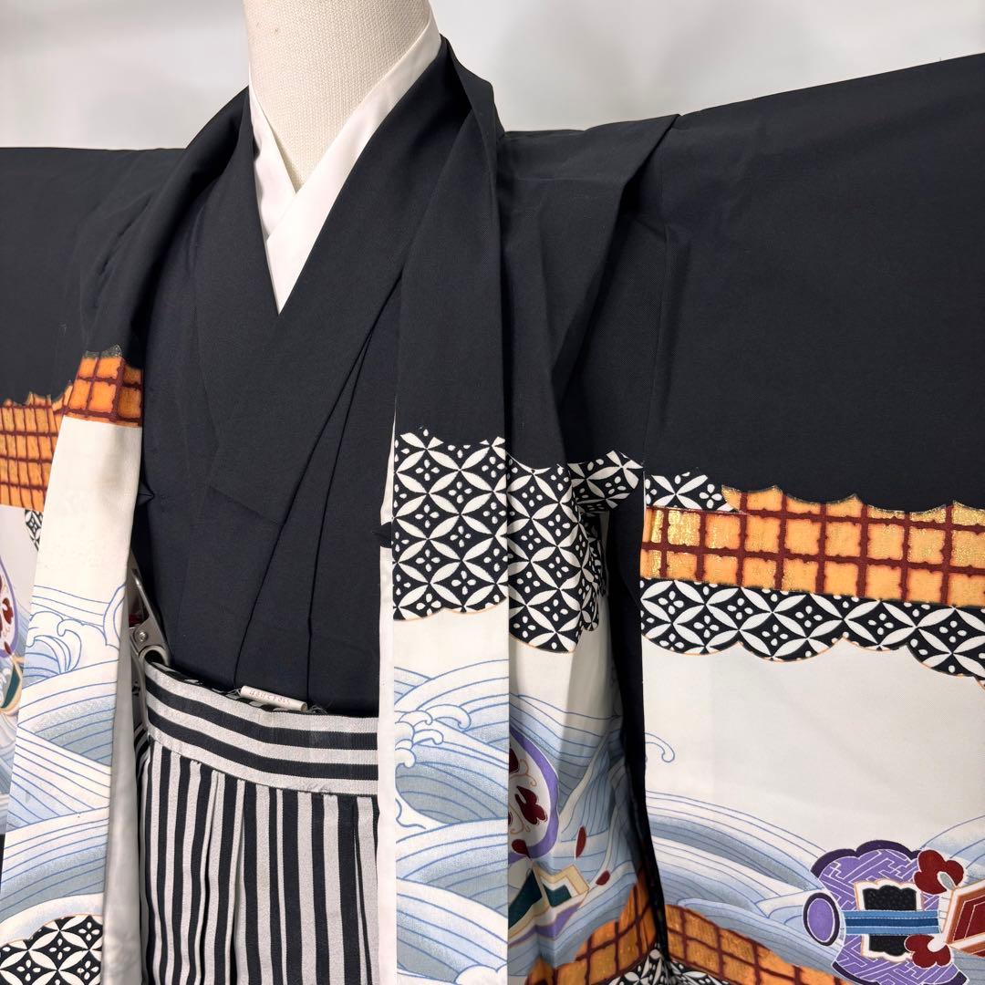 七五三★男児　羽織　着物　袴セット★3歳～ ★黒★古典★　小物付き u-341