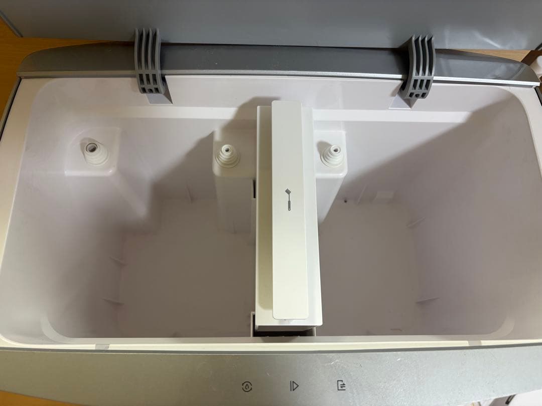 エコバックス掃除ロボット CH2208 DBX53 2023年製