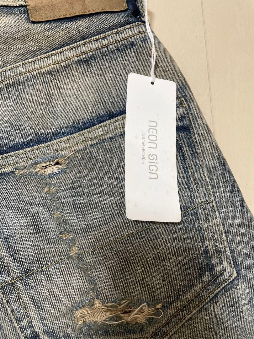 価格ファッション - neon sign ダメージ加工 デニムパンツ ほぼ新品