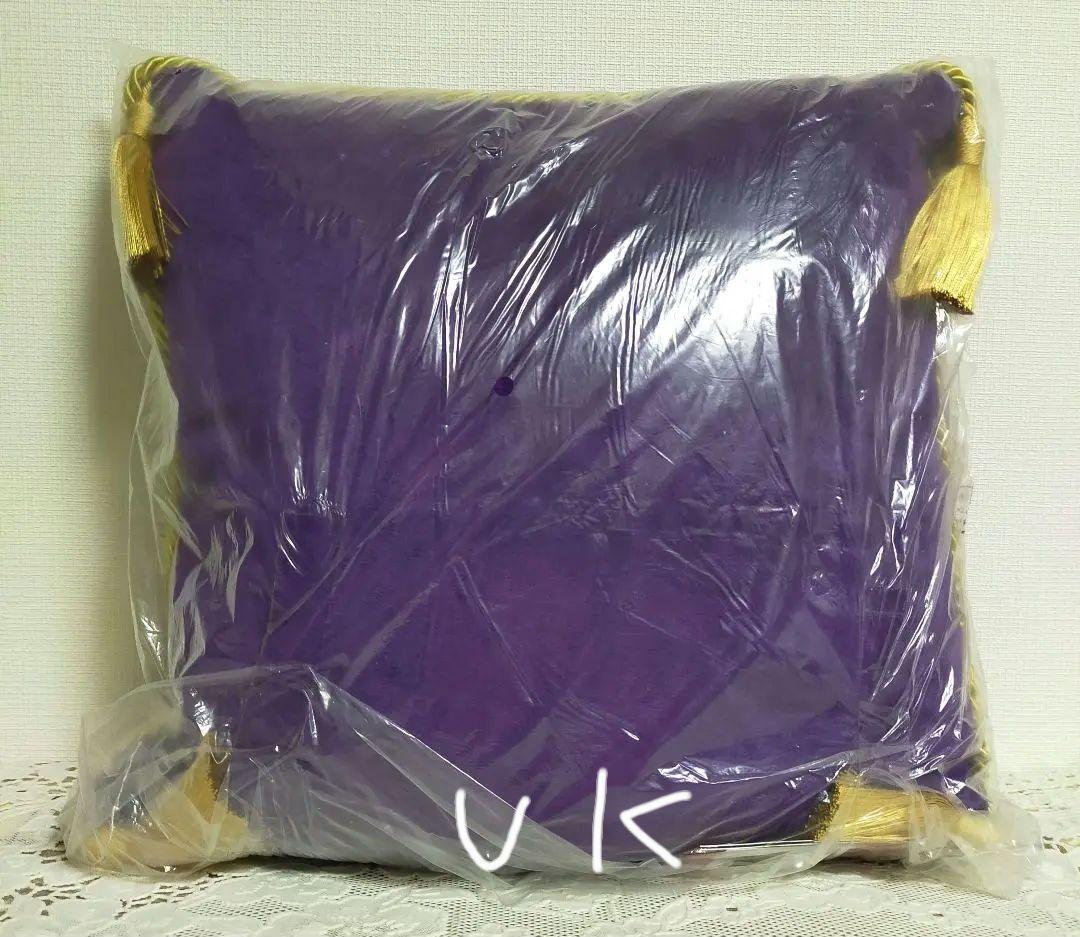 未開封　クッション　&　マグネット　英国　ロイヤル　王室　エリザベス女王　紋章