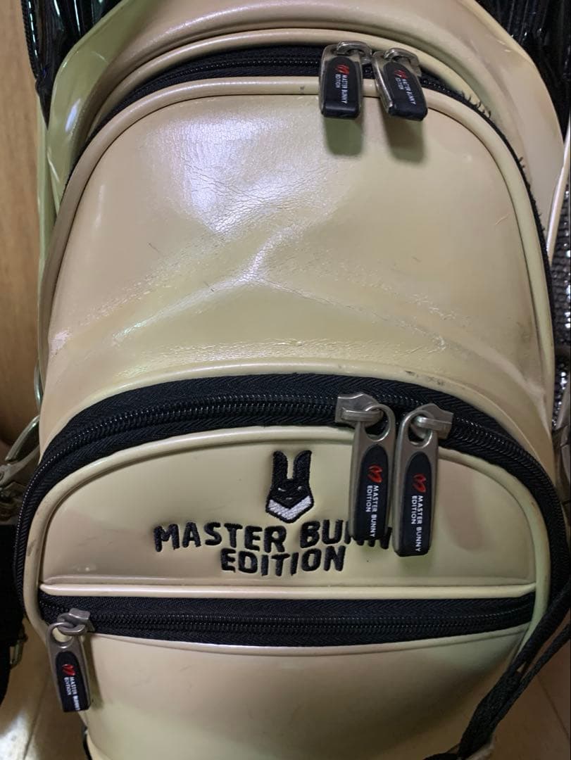 マスターバニーキャディバック　アイアンカバー付き