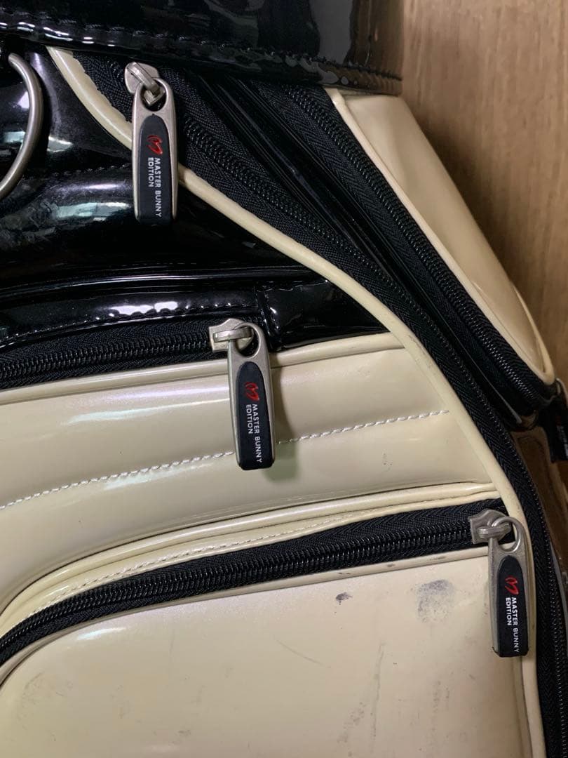 マスターバニーキャディバック　アイアンカバー付き