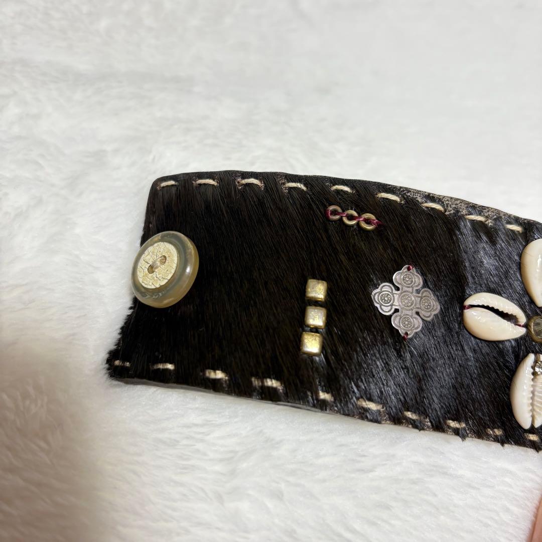 激レア gunda ガンダ 装飾 レザーバングル ハラコ メダイ