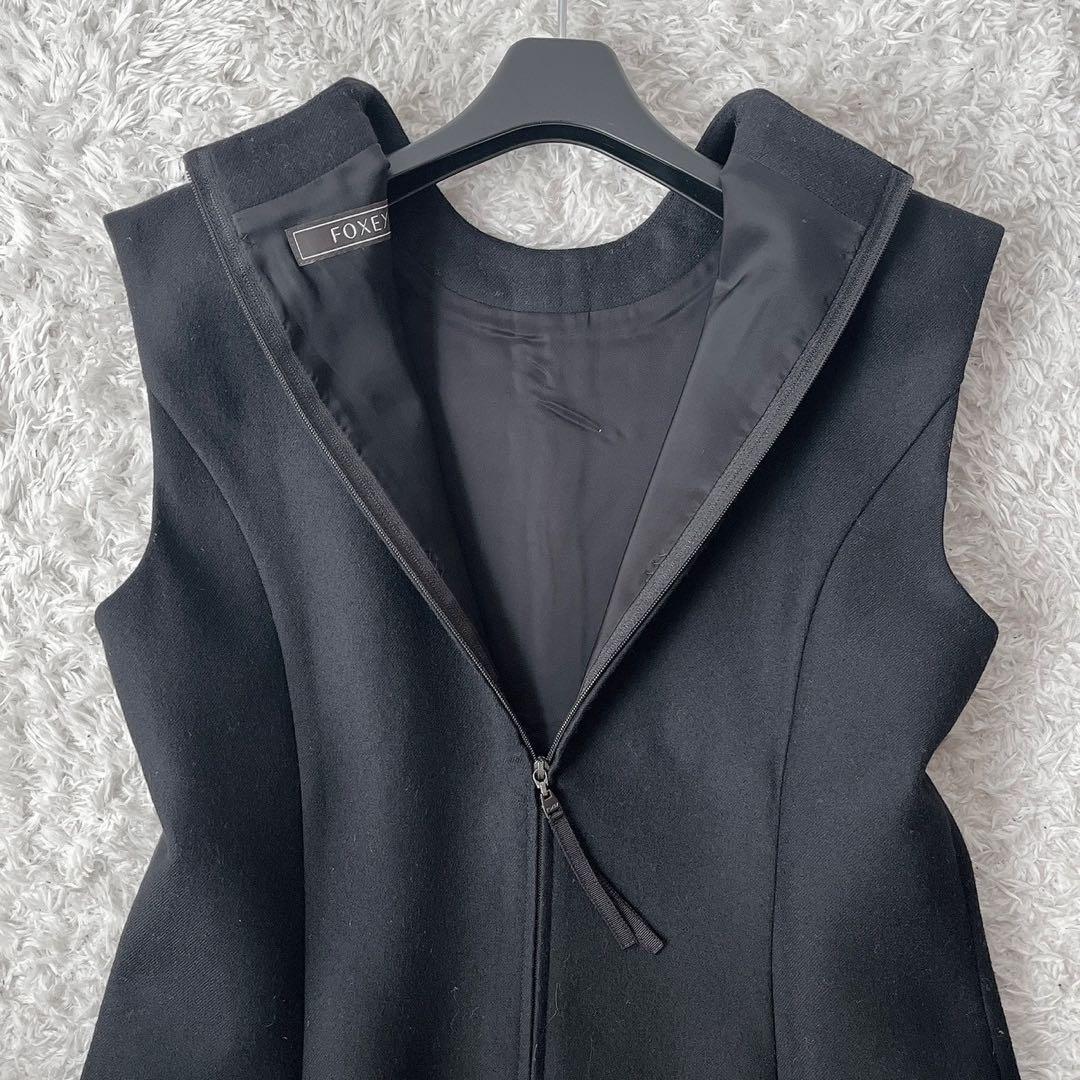 【美品】フォクシー ワンピースドレス ウール100％ ひざ丈 ビジュー黒ブラック