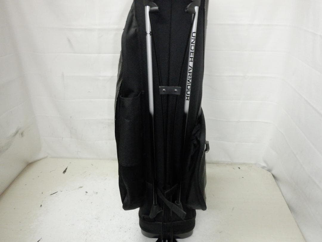 アンダーアーマー★UNDER ARMOUR★9.0型★入手困難★良品★スタンド