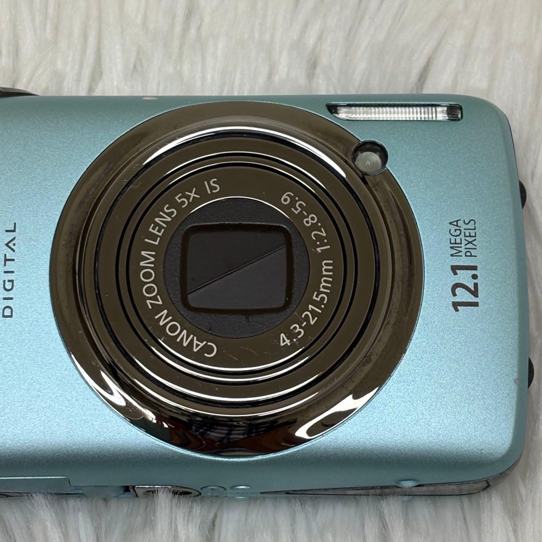 Canon カメラ　IXY 930IS PC1437 充電器　箱 コンデジ　可動