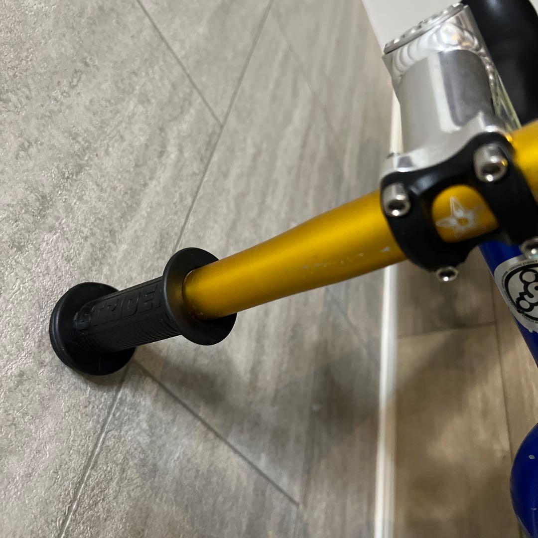 デ*や様 日本正規品　ストライダーSTRIDERPRO 青✖︎金　美品　レース用