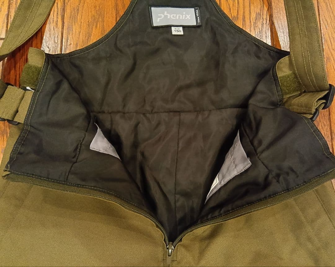 フェニックス　ジュニア　スキーウェア上下　　150(135-155cm対応)