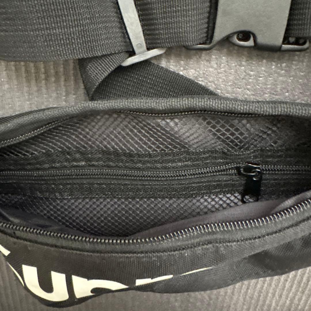 Supreme ボディバッグ・ウエストポーチ ブラック