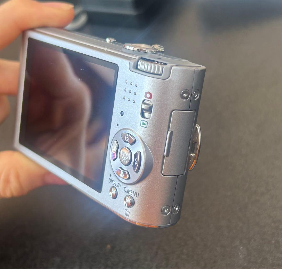 Panasonic DMC-FX60 デジタルカメラ シルバー 動作確認済み