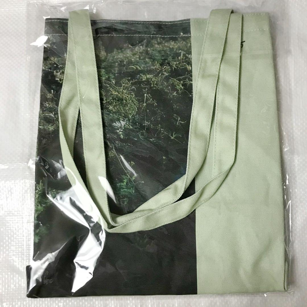 JENNIE 写真展 トートバッグ グリーン BLACKPINK ジェニ - メルカリ