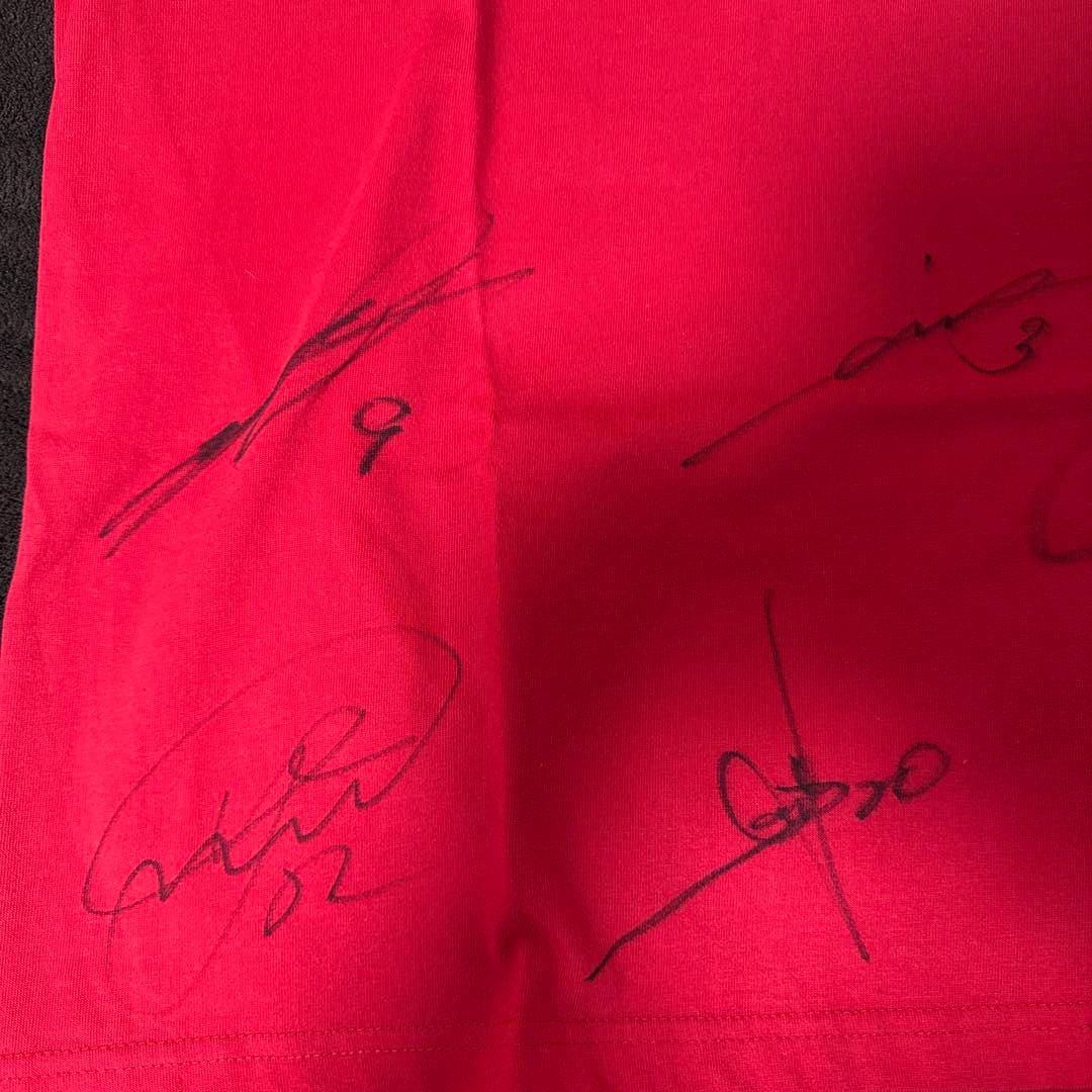 浦和レッズ ACL2017 優勝記念Tシャツ 直筆サイン入り - メルカリ