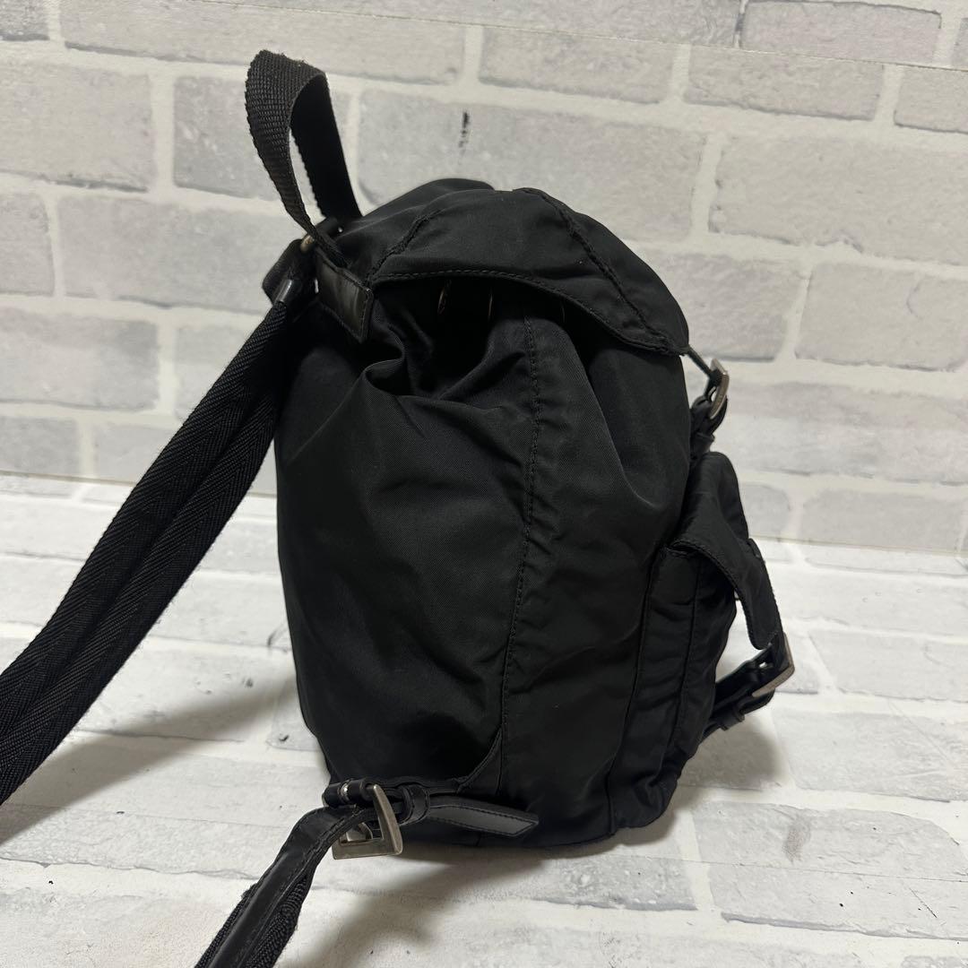 PRADA プラダ リュックサックで バックパック 三角ロゴ ナイロン 黒