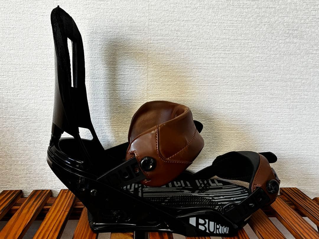 BURTONバインディング【カーテル（メンズMサイズ）】ブラック×茶色