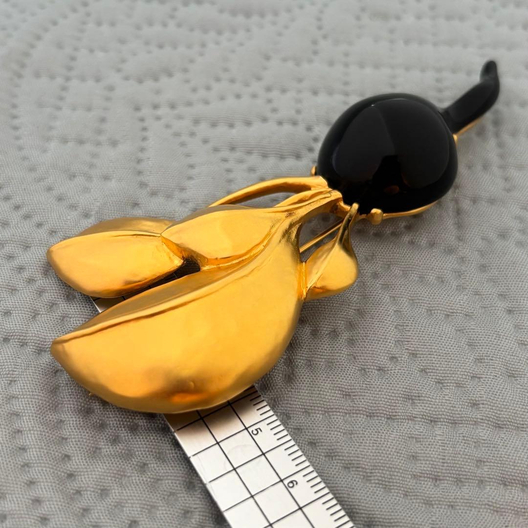 希少 ヴィンテージ 大ぶりKARL LAGERFELD ブローチ