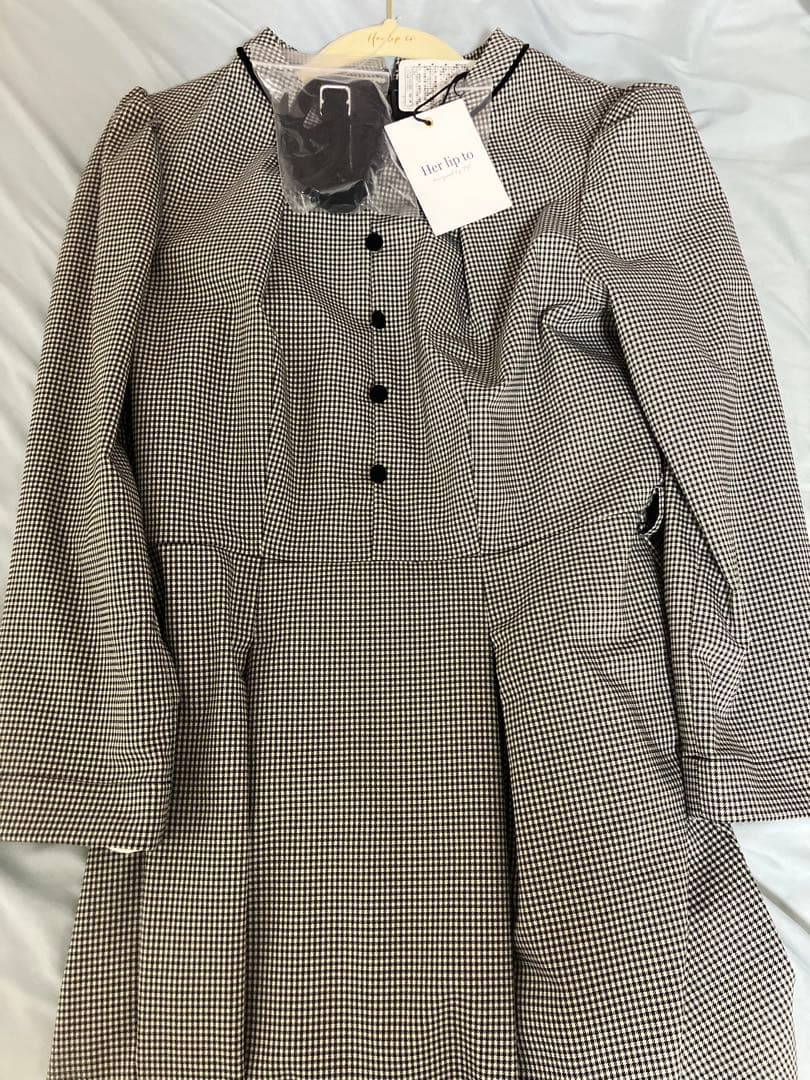 ワンピース Classic Monochrome Check Midi Dress