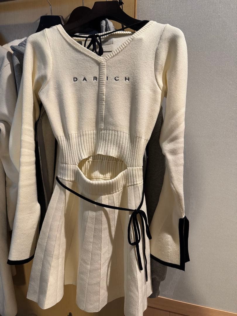 ダーリッチ Darich　 ウエストオープンリボンデザインニットミニワンピース