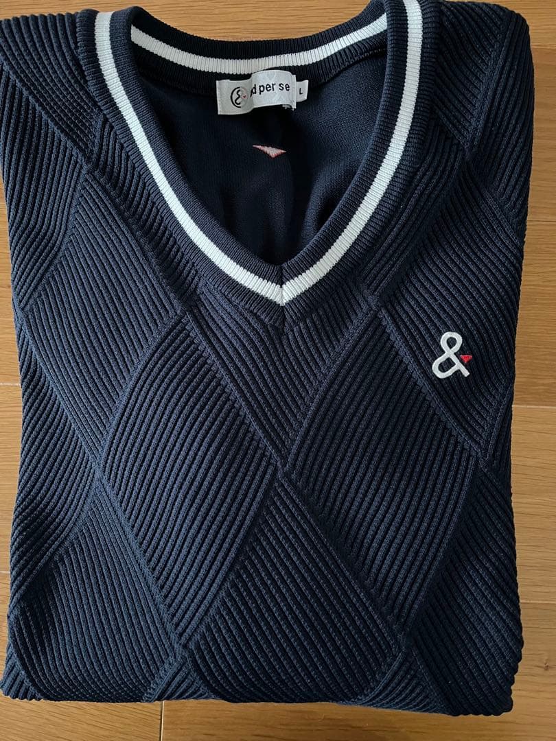 and per seネイビー Vネック セーター ダイヤモンドパターン