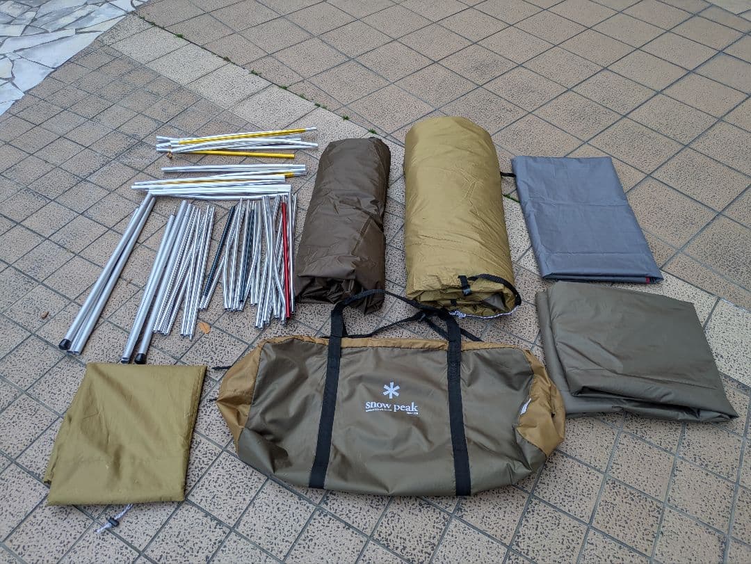 スノーピーク エントリー2ルームエルフィールド　跳ね上げポール付