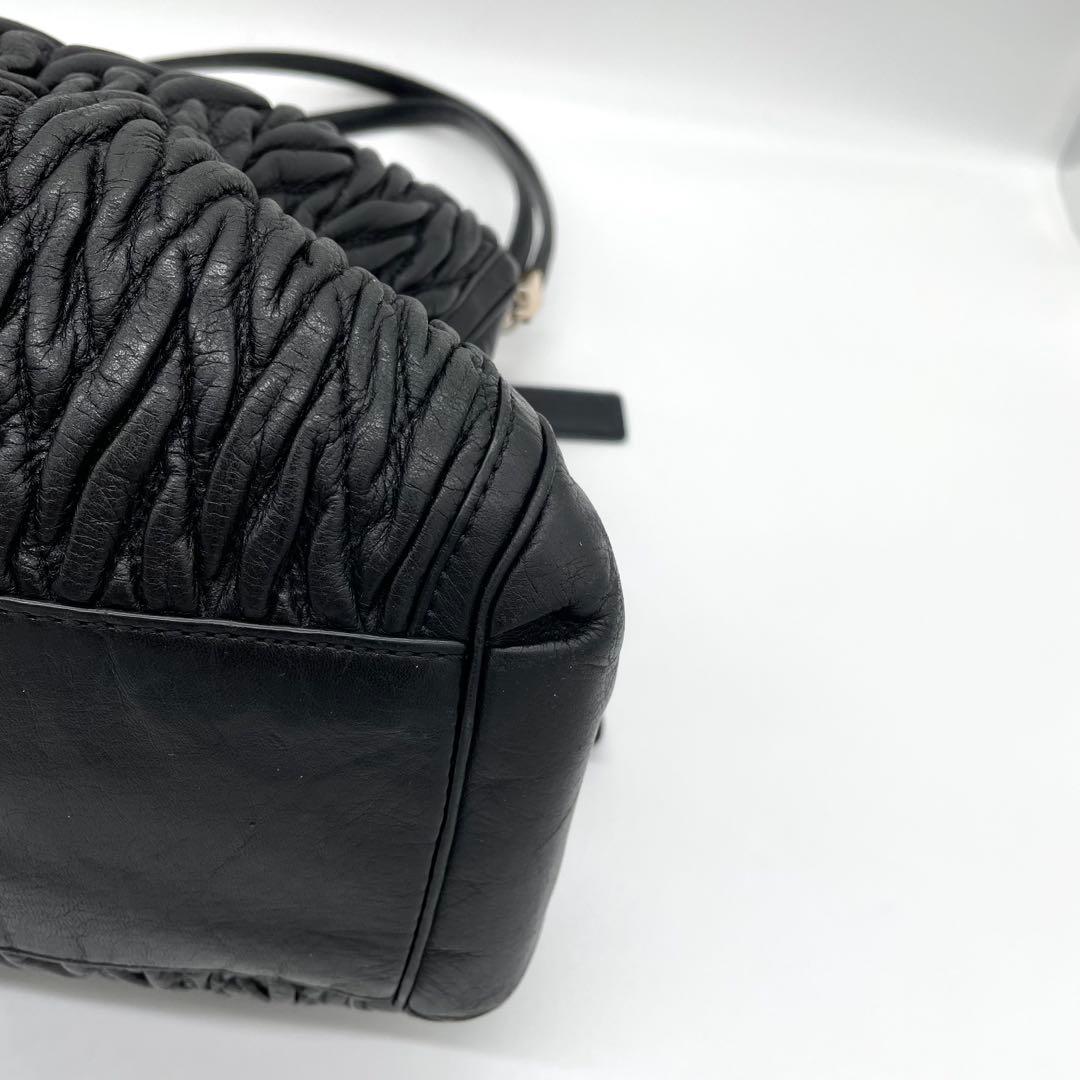 【極美品】コーチ　マディソン　ショルダーバッグ　キルティング　レザー　黒　A4可