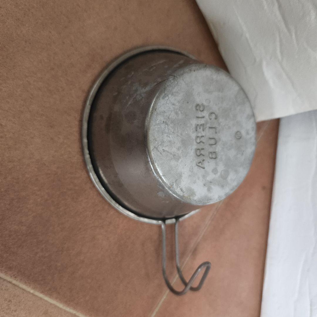 Sierra Club ステンレスシェラカップ 中型 と蓋付き鍋？ヤカン？