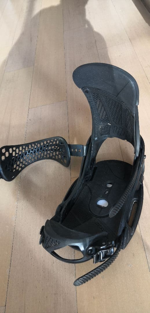 【Ｎ】スノーボード Burton ビンディングMalaVita