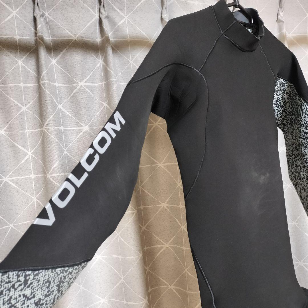 VOLCOM ボルコム　1.5ミリ　タッパー