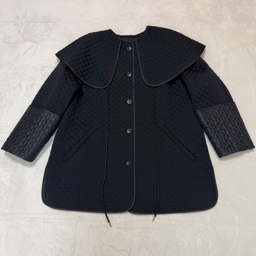 ella selectshop】エラ キルティングコート ケープ 完売品 - メルカリ