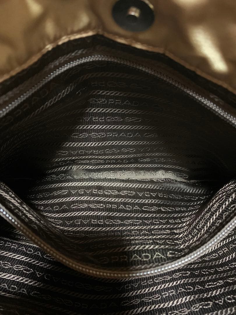 プラダ　チェーンショルダーバッグ　ハンドバッグ