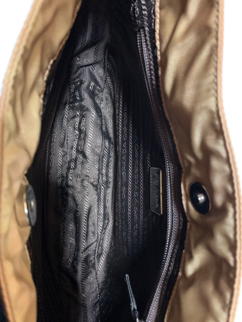 プラダ　チェーンショルダーバッグ　ハンドバッグ