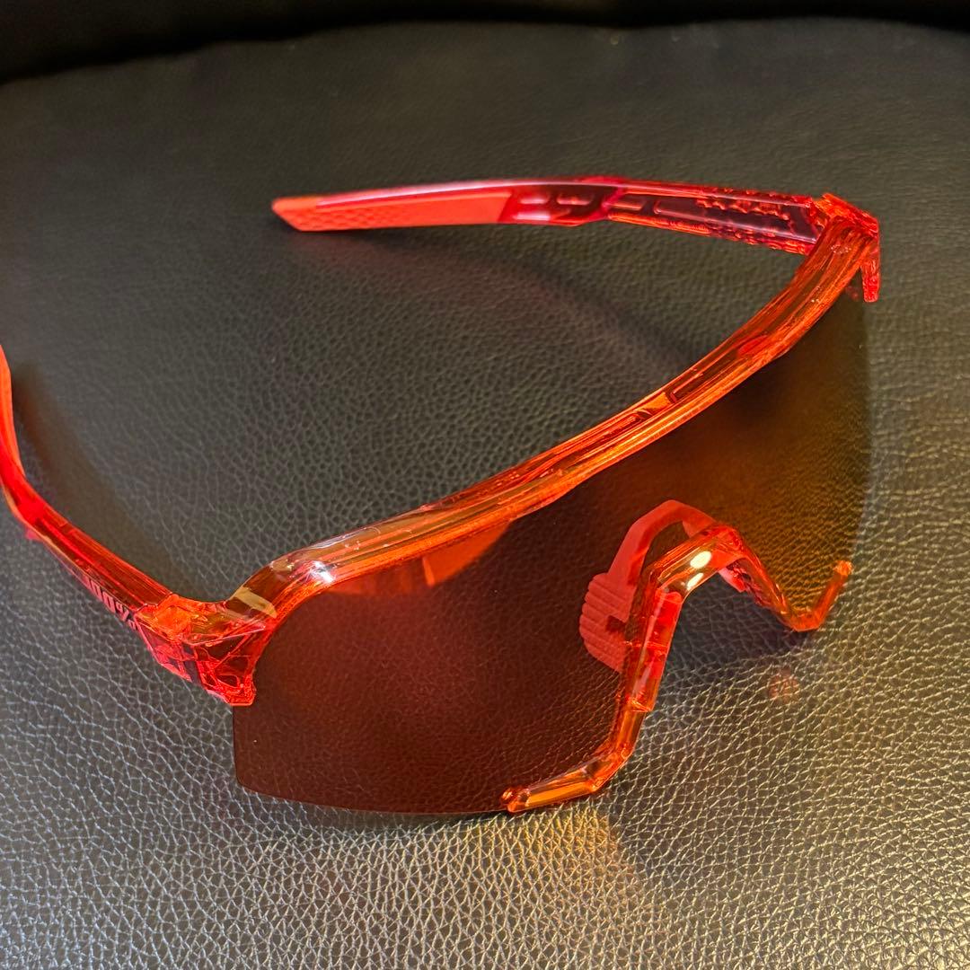 100% ワンハンドレッド　サングラス　ペーターサガンモデル