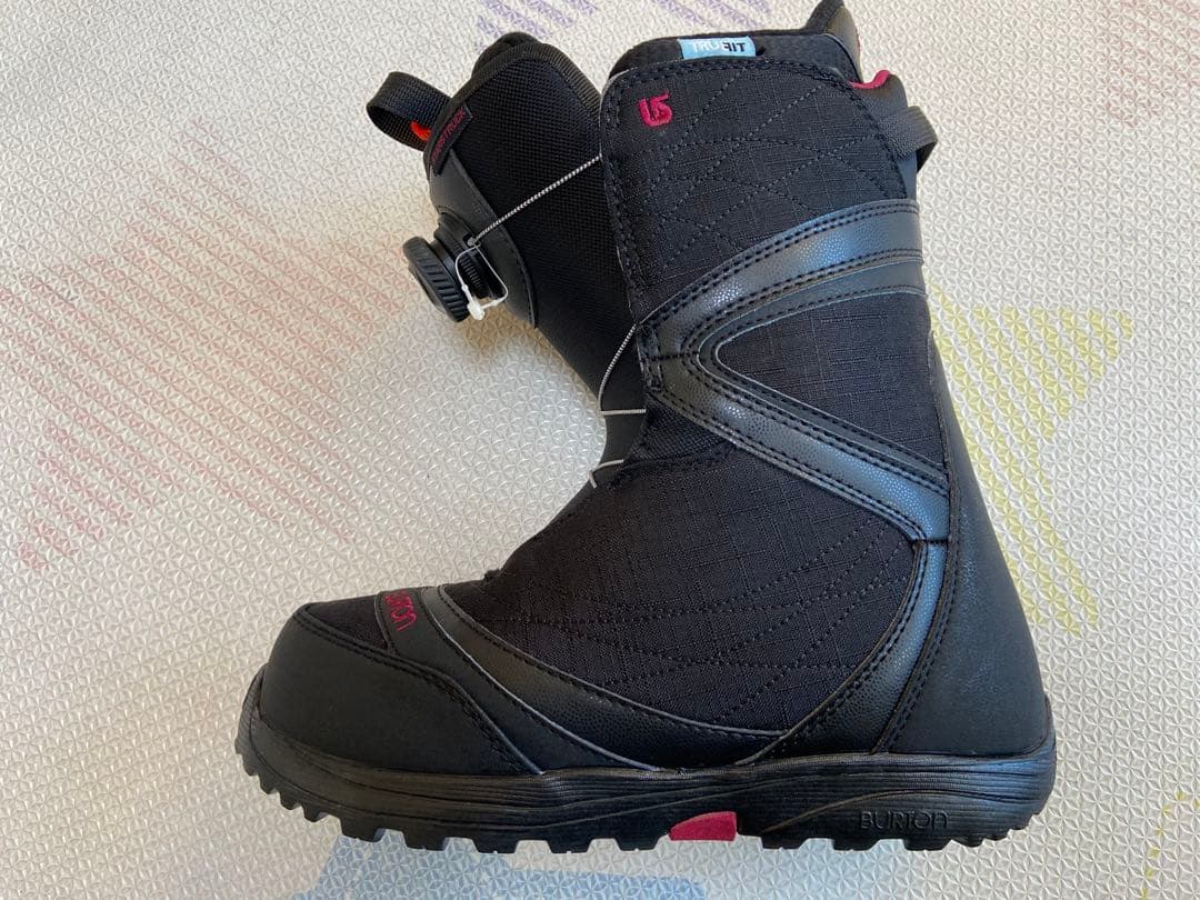 バートン女性用 スノーボードブーツ ブラック