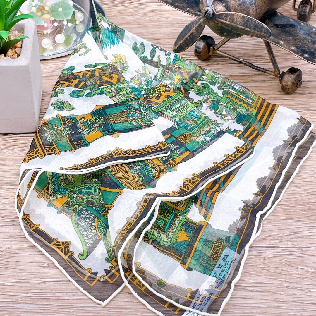 HERMÈS シルクプリーツスカーフ 太陽と星のデザイン 【希少】 HERMES