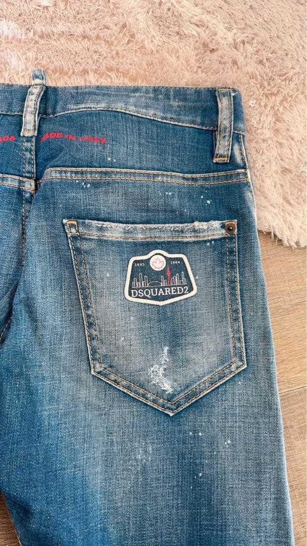 DSQUARED2ダメージ加工 ブルーデニム 42 - メルカリ