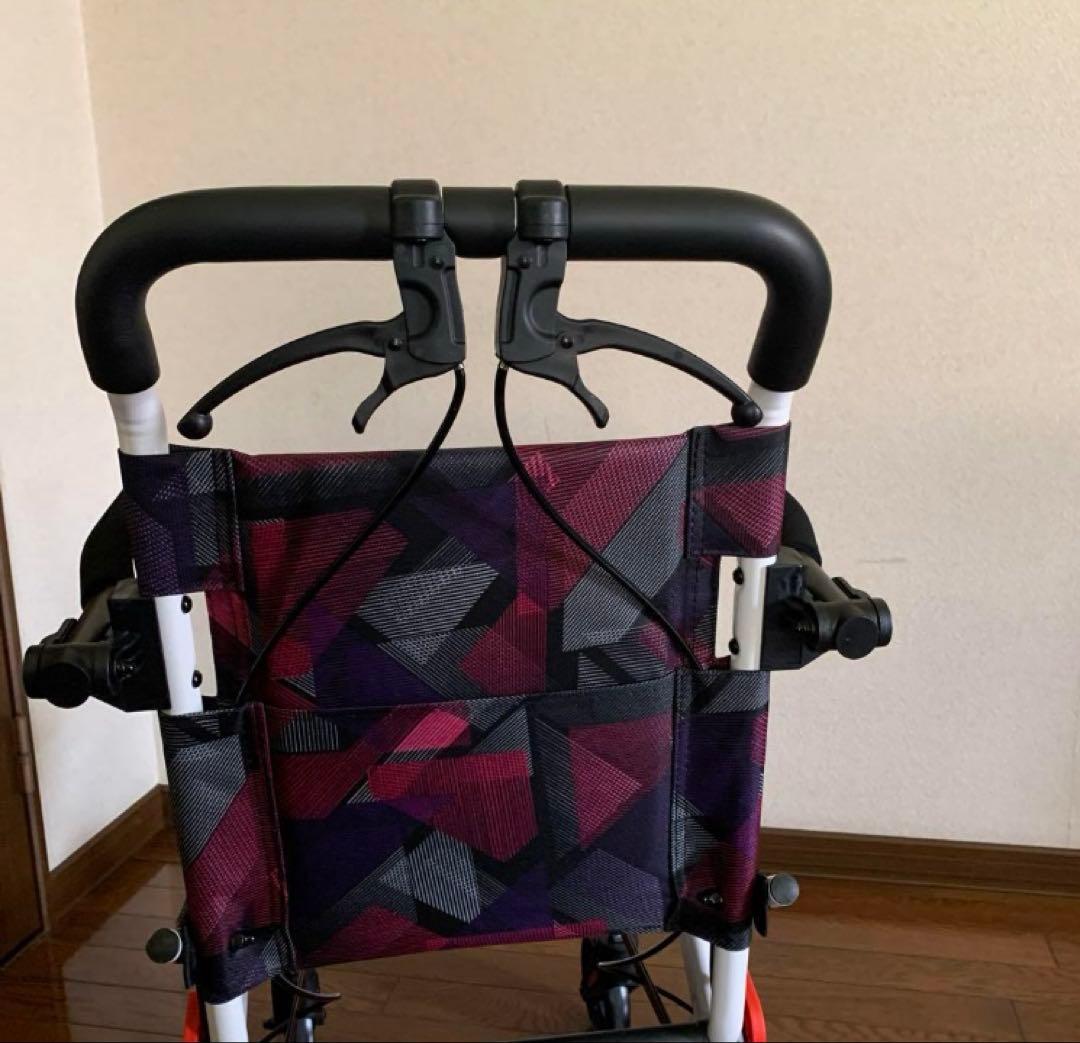 YLOVABLE 自立式　介助型簡易車椅子　ブレーキ付き　※難あり