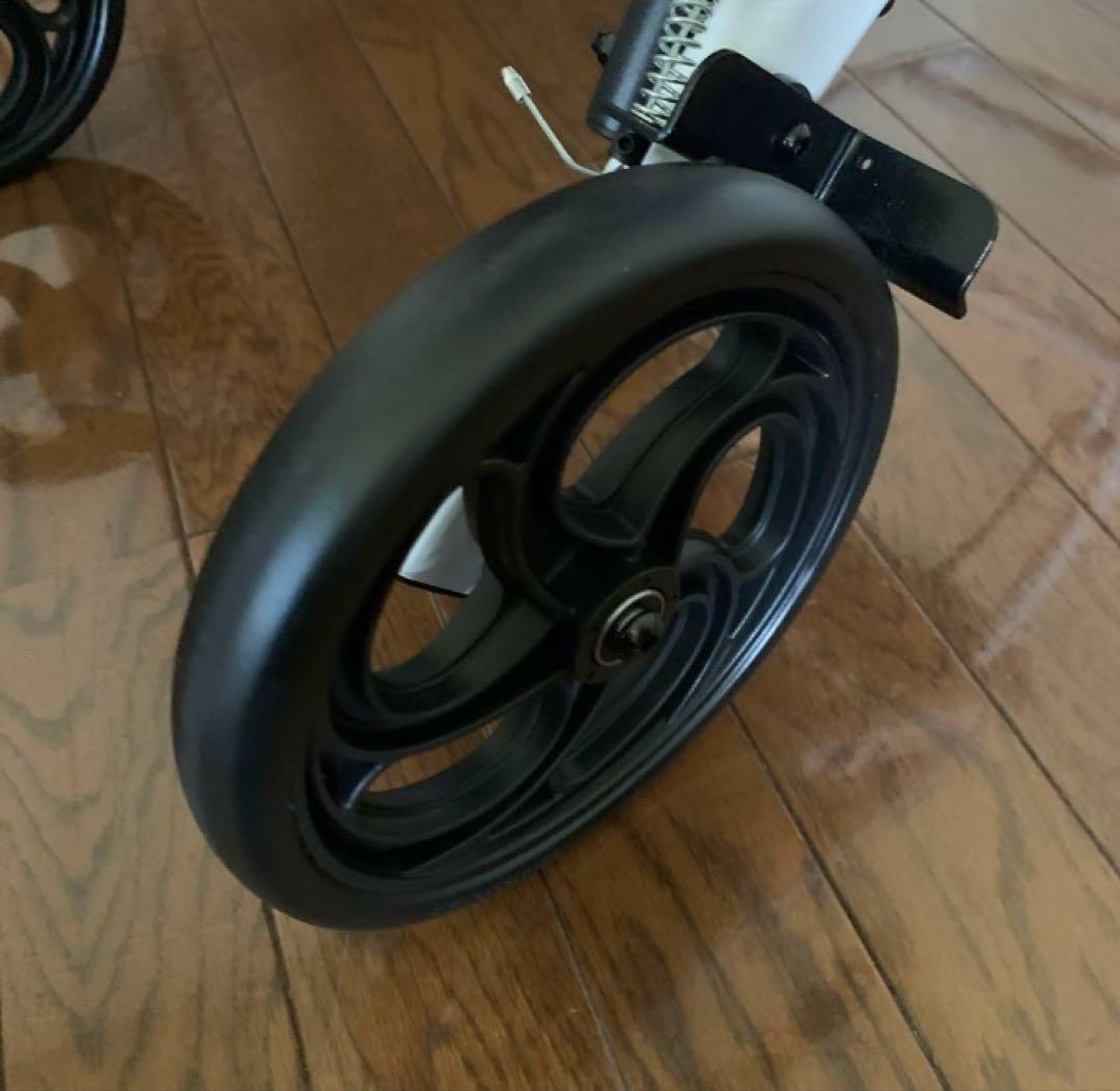 YLOVABLE 自立式　介助型簡易車椅子　ブレーキ付き　※難あり