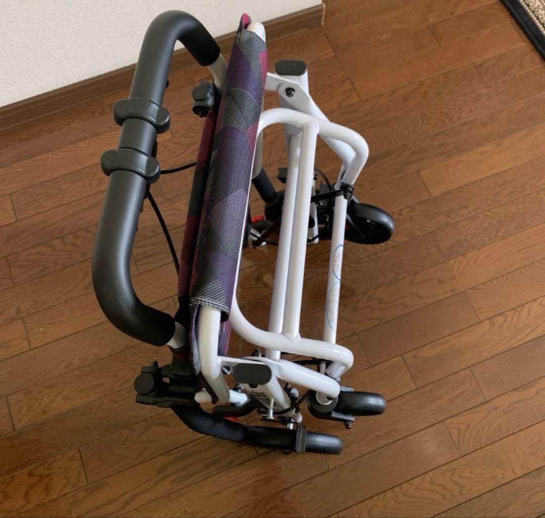 YLOVABLE 自立式　介助型簡易車椅子　ブレーキ付き　※難あり