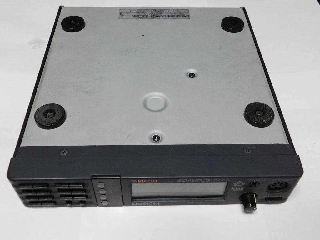 Roland SC-88VL　おまけで MIDIインターフェース付き