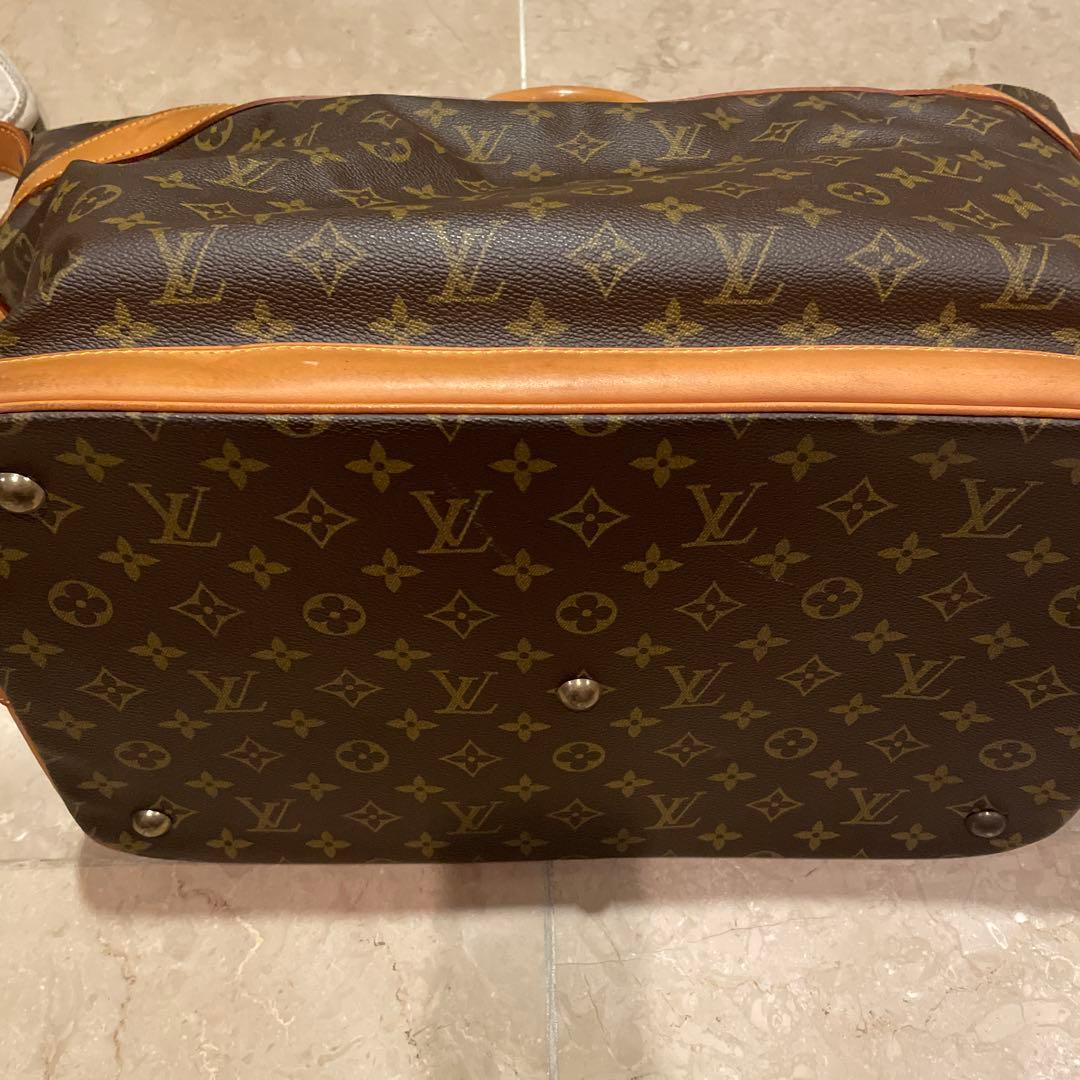 ルイ・ヴィトン クルーザーバッグ3回使用のみ
